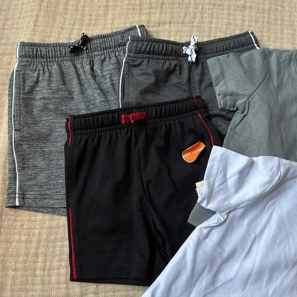 Set of 3 tee shirts and 3 shorts‎